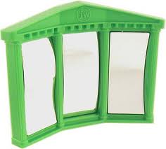 fun house mirror green
